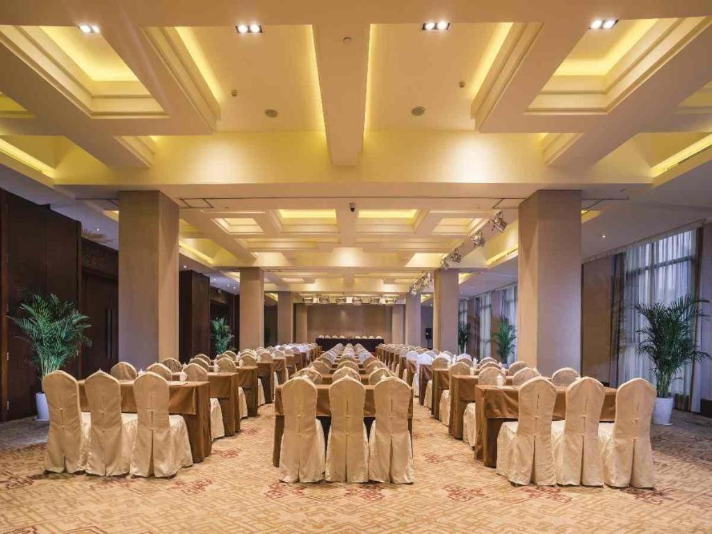 Tong Que Tai Jinling Hotel Tungling Kültér fotó