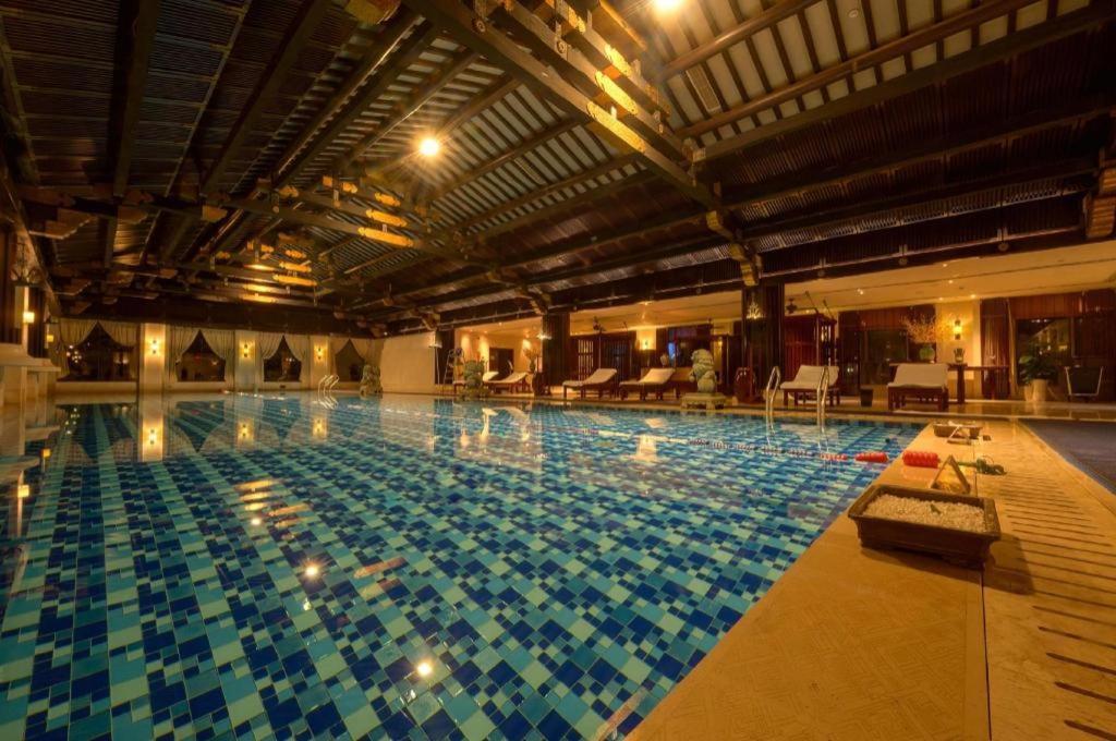 Tong Que Tai Jinling Hotel Tungling Kültér fotó