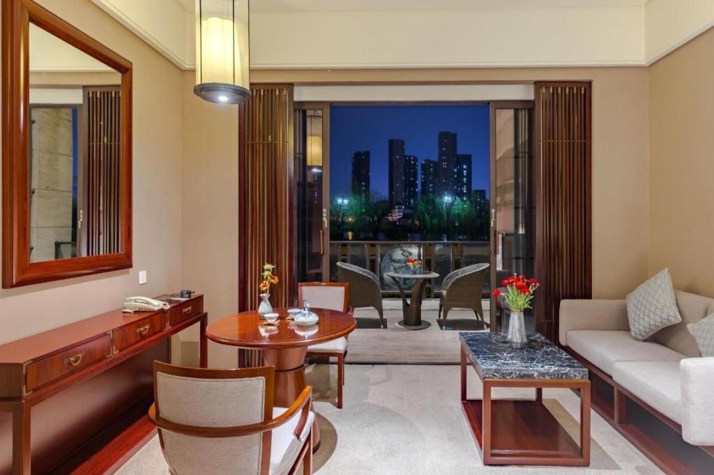 Tong Que Tai Jinling Hotel Tungling Kültér fotó